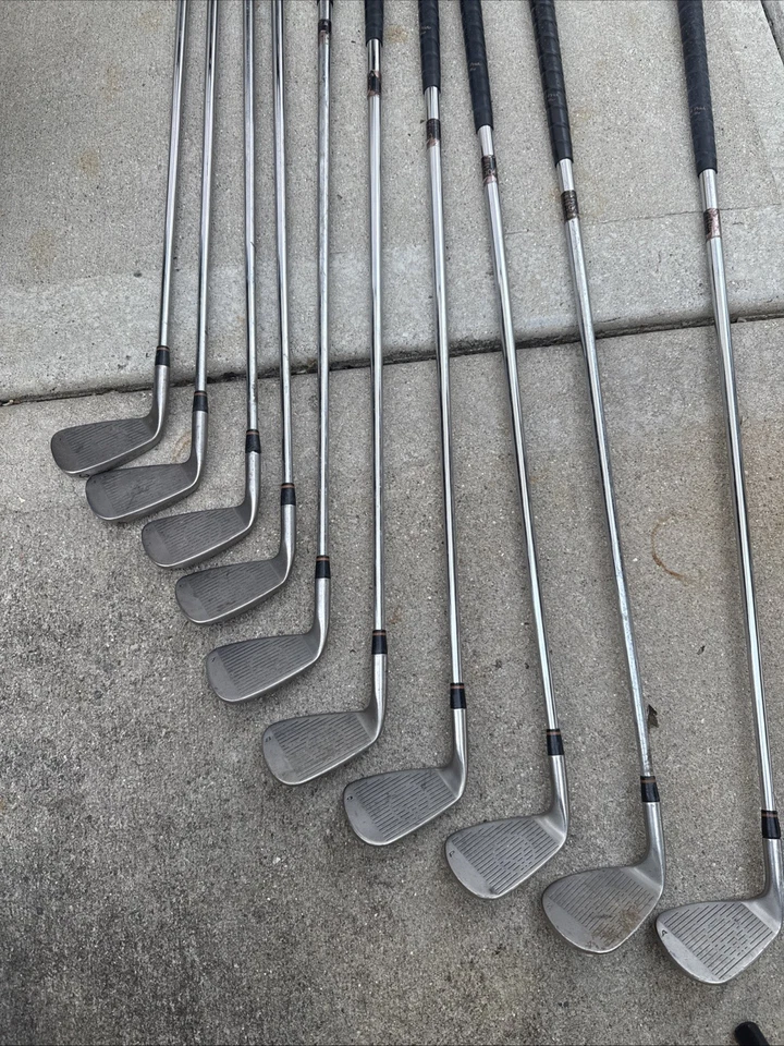 CONJUNTO DE TACO DE GOLFE TACO DE GOLFE TaylorMade Burner TAMANHO GRANDE 3-9 ferros e P,S,A - Imagem 4 de 4