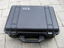 Genuine Pelican Case 1500, Medium with Organi...