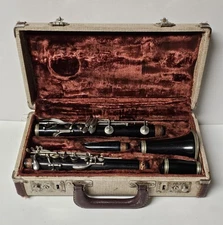 Noblet Paris BB Wooden Clarinet 5-piece with Case