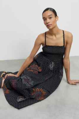 white lace dress with leggings Lady Black Tie - Medindie Dress - White Lace Open Back Dress main image 0
