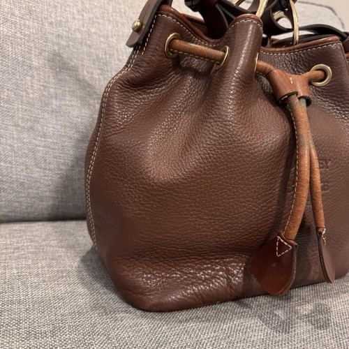 Vtg Dooney & Bourke Bucket Bag Brown Pebbled Leather Shoulder Purse Drawstring - Picture 2 of 21