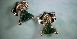 NEW PAIR BLUE NATURAL TRILLION DIAMOND SOLITAIRE STUD EARRINGS 14K W/GOLD