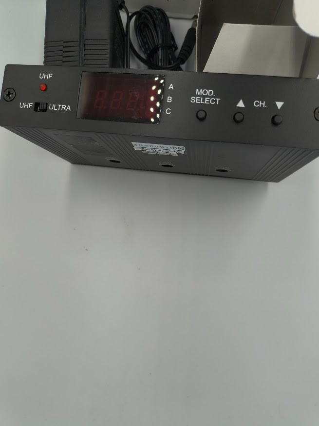 Holland Electrics LLC Model HMM-3 Agile UHF/CATV Minipod triple output