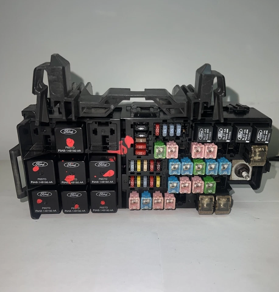 Motor de caja de fusibles Saturn serie L 2003 Foto 3 de 3