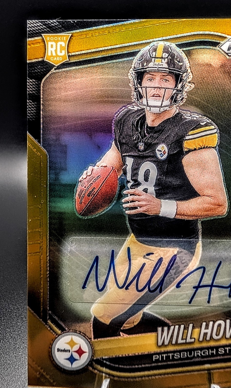 2025 Panini Prizm Will Howard #367 True Gold Auto 02/10 Pittsburgh Steelers view 3
