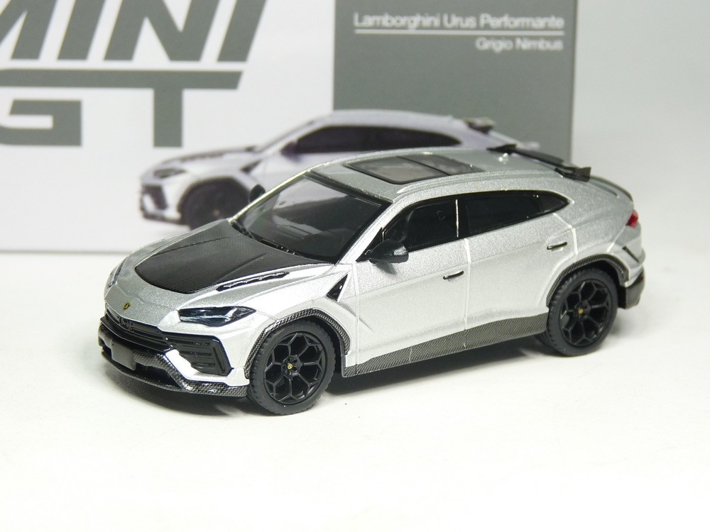 Mini GT Lamborghini Urus Performante 2022 1:64 MGT00747-L