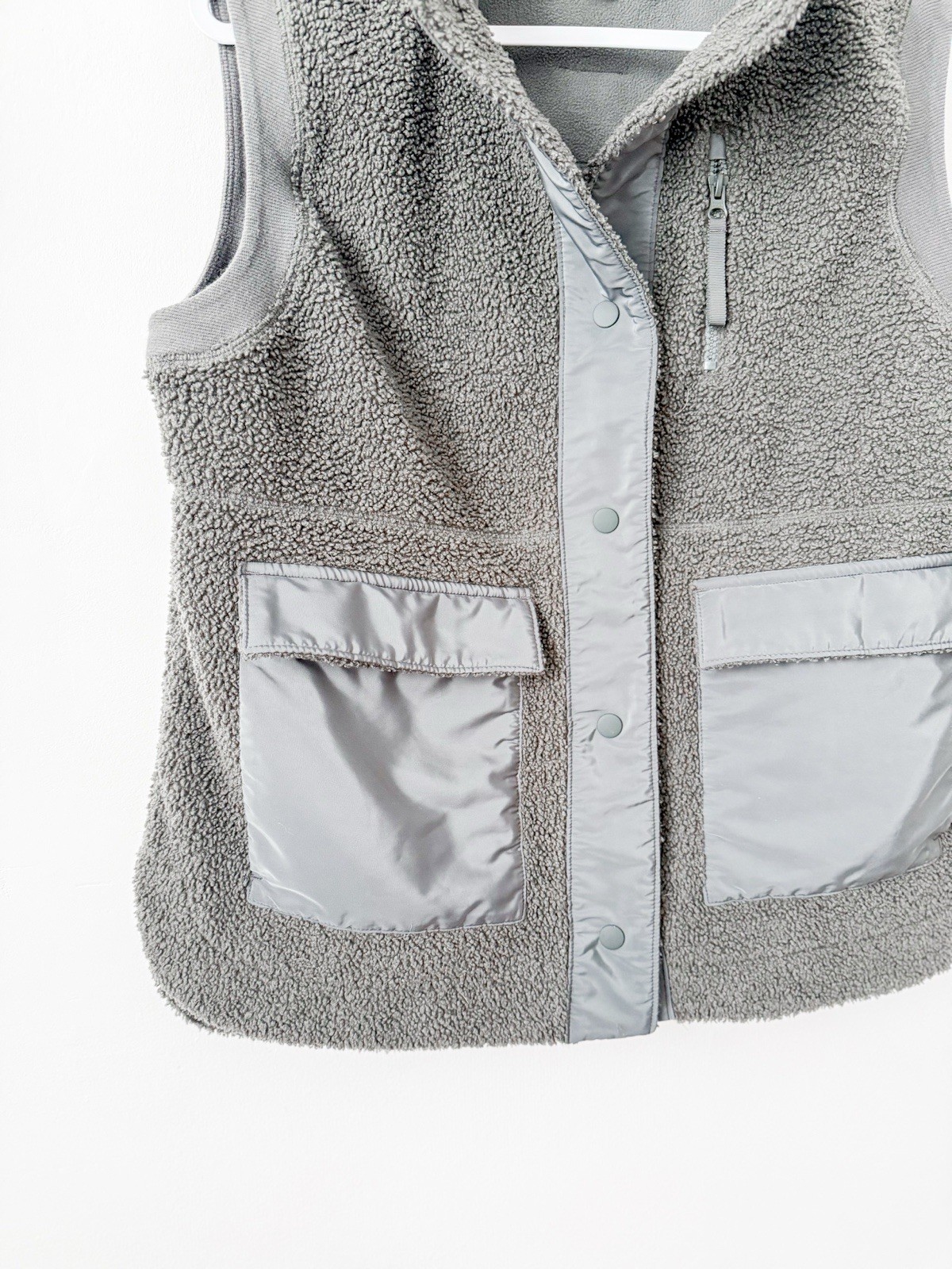 FLX Patch Pocket Boucle Vest - image 3