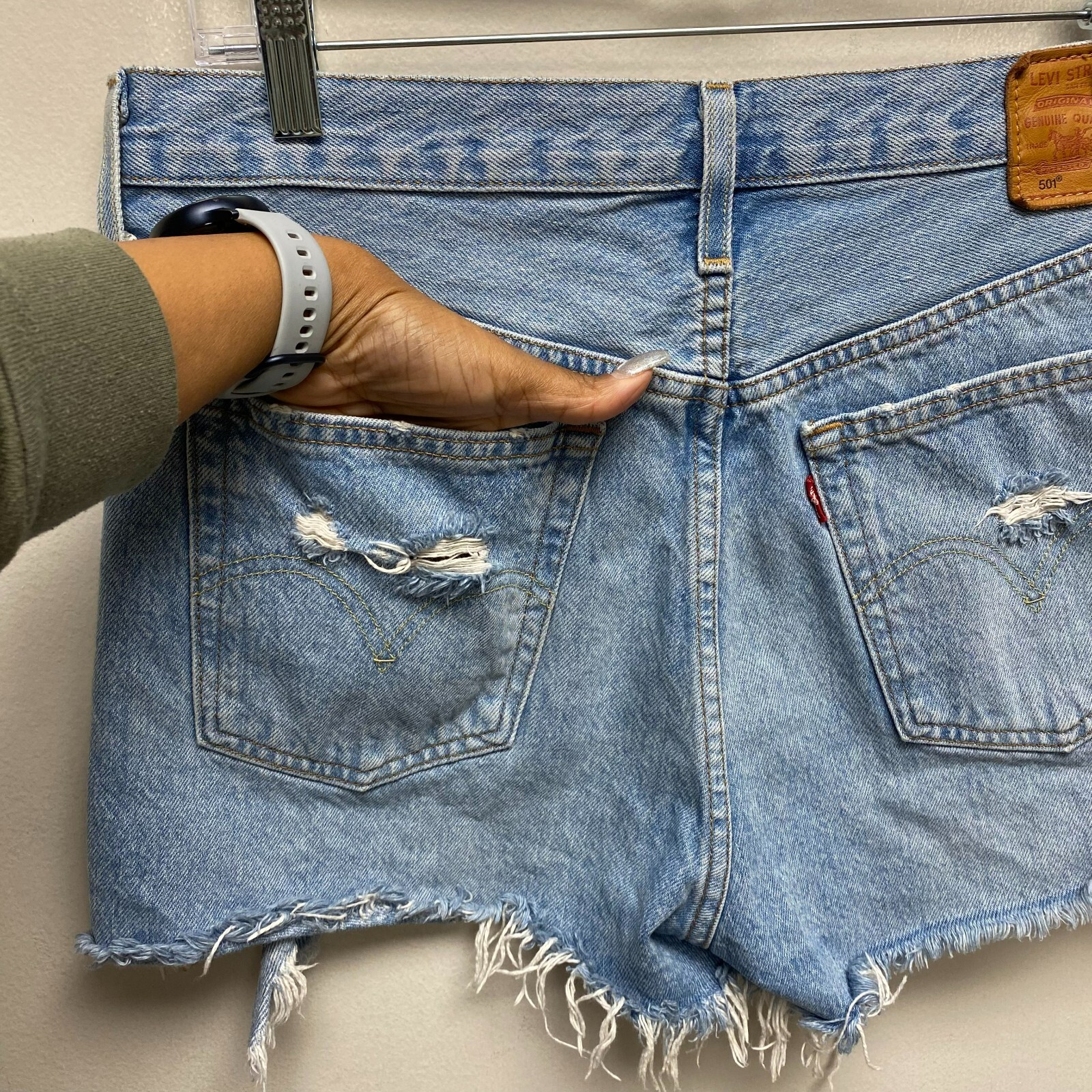 Levi's Premium 501 Big E Blue Distressed Button Fly Denim Cut-Off Jean Shorts 30 thumbnail 7