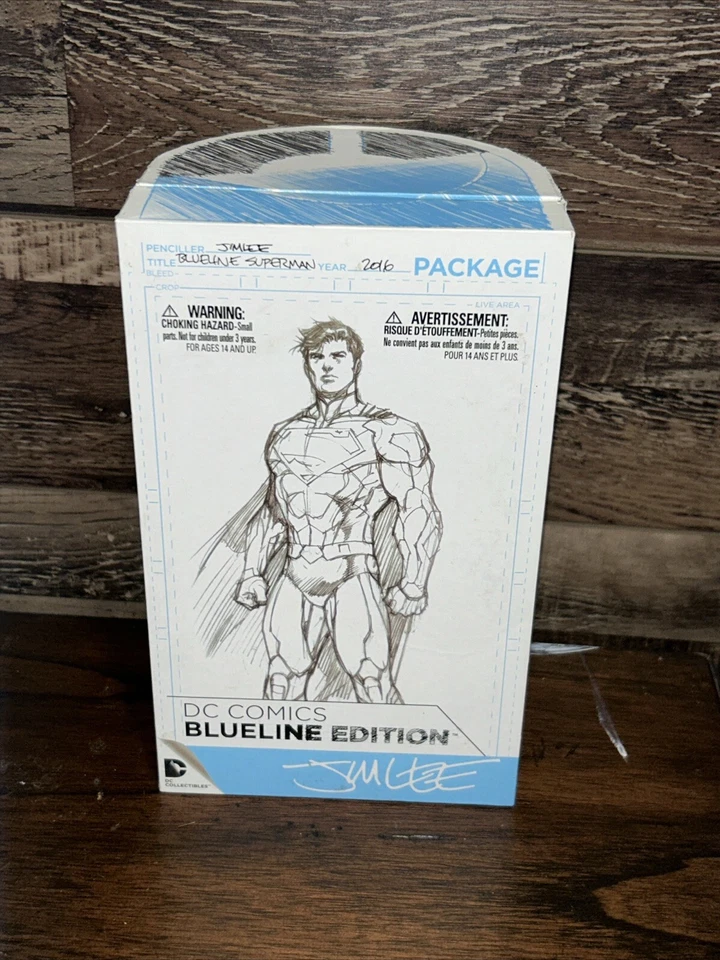 Boneco de ação colecionáveis Superman Blueline Edition DC Comics Jim Lee. - Imagem 2 de 4