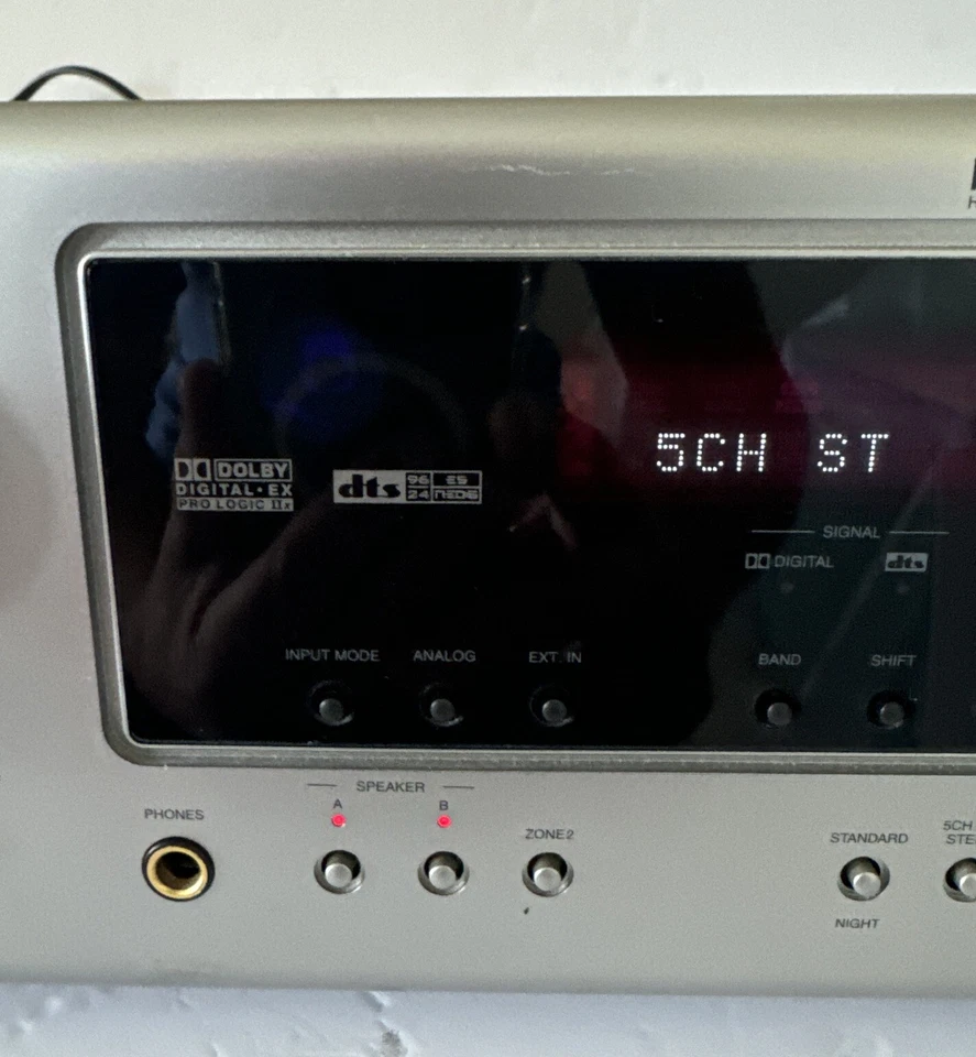 Denon Receiver Surround Home Theater Channel AVR-686 AV 7.1 Functional Tested - Image 3 of 4