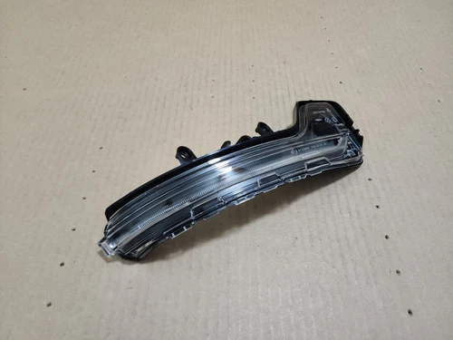 2022-2023 NISSAN PATHFINDER OEM RH SIDE MIRROR LED TURN SIGNAL LIGHT 26160-6TA0A