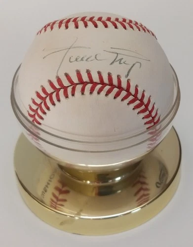 WILLIE MAYS SIGNED AUTOGRAPHED BASEBALL