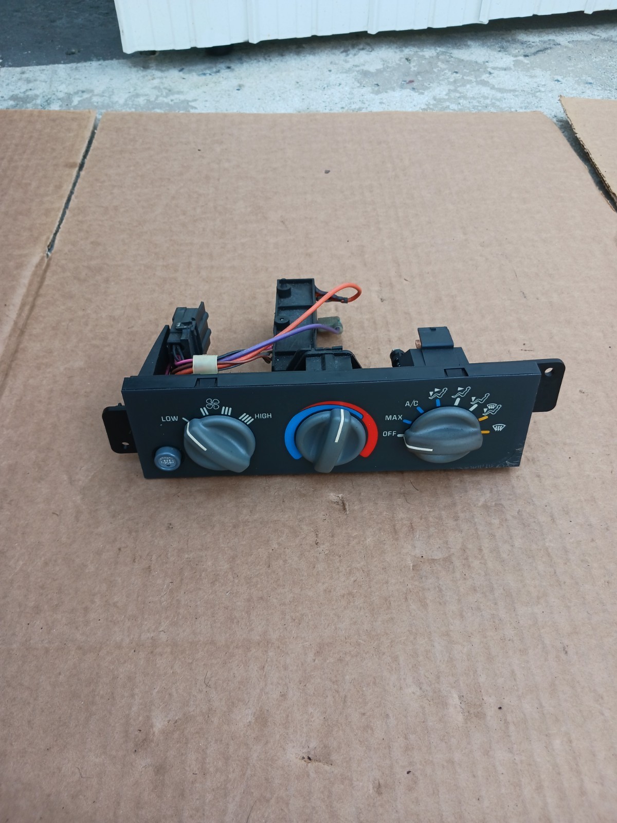 93-96  Firebird HVAC AC A/C Climate Control Unit Panel Assembly Formula Trans am