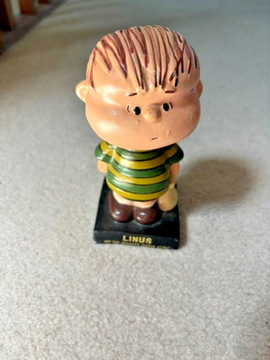 VINTAGE LEGO PEANUTS LINUS BOBBLEHEAD NODDER - JAPAN 1960's