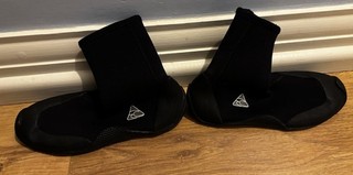 Child’s Wetsuit Boots (Size 6 7)