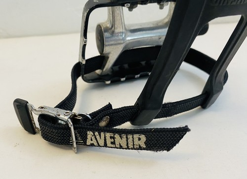 Avenir Strap W/ Wellgo LU-946 Bicycle Pedals - Picture 14 of 15