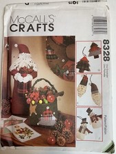 VTG McCalls Craft 8328 Christmas Ornaments Centerpieces Stocking Wreath 1996