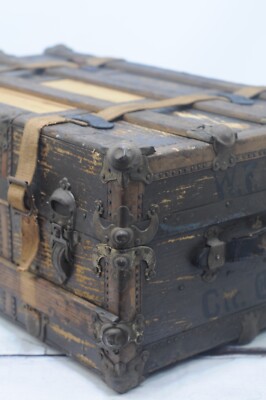 Antique Steamer Trunk Eagle Lock Co Foot Locker Steamer Trunk