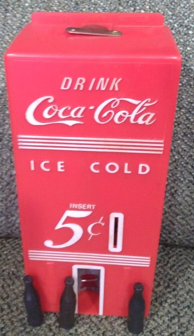 1980 Vintage Drink Coca Cola Ice Cold toy vending machine w/ three
