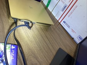 PS4 PlayStation 4 Gold Slim Limited Edition 1 TB W/ 1 Controllers And Game