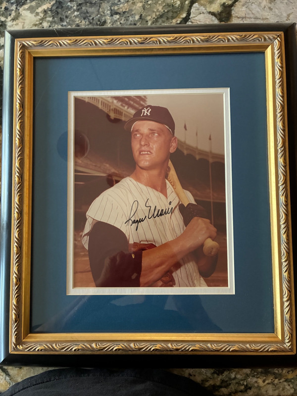 roger maris signed photograph