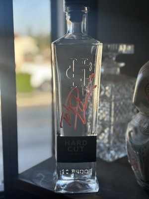 Dolph Lundgren Signed Hardcut Vodka Proof EMPTY Bottle Rocky 4 DRAGO