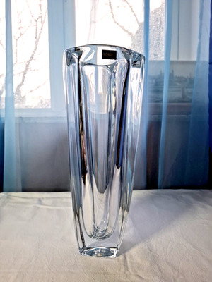 Vintage luxuriöse riesige (33 cm) und schwere (4053gr) böhmische Kristallglas Vase.