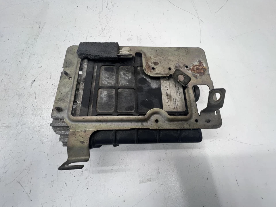 Centralina motore VW Golf IV Cabriolet (1E) 037906025AC centralina motore centralina - Immagine 3 di 4
