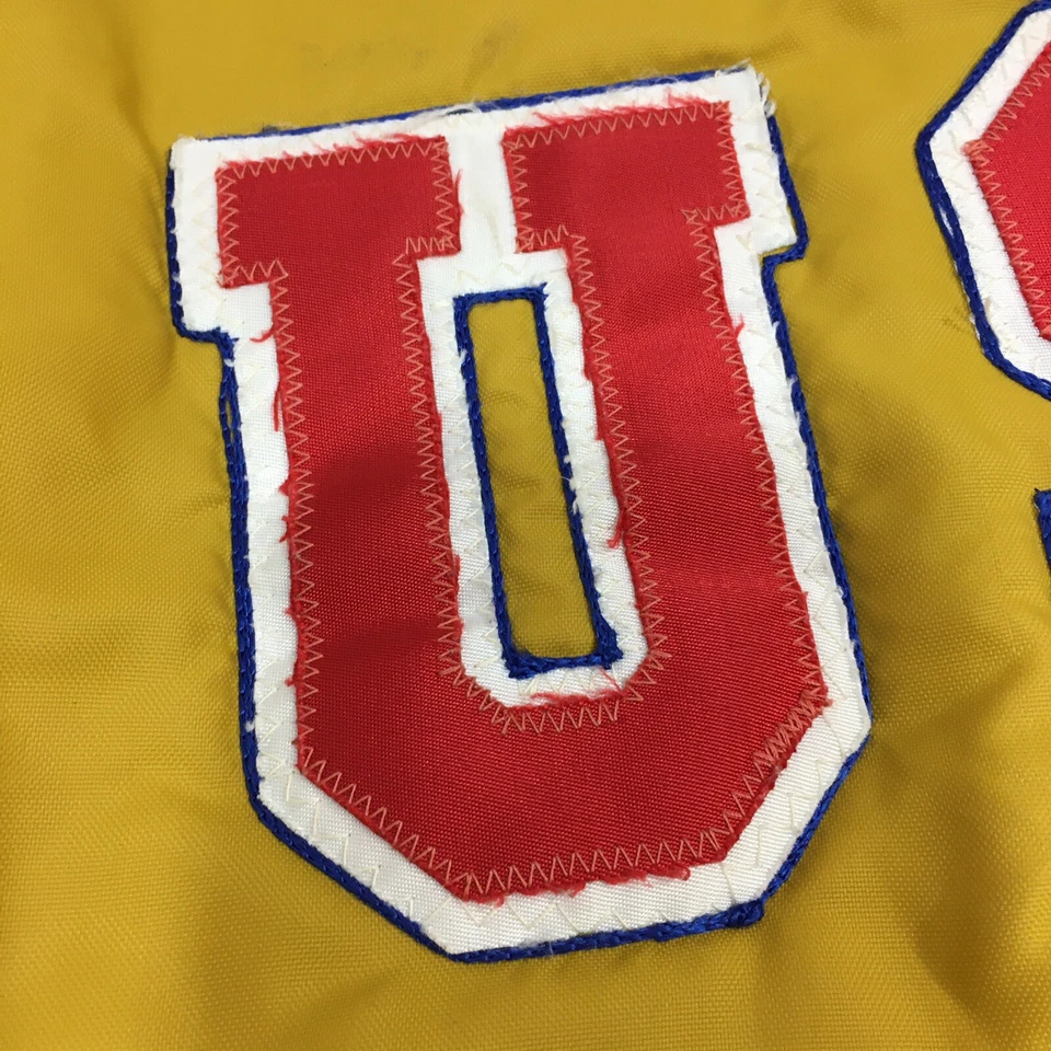 RARA De Colección Años 80 Howe Hombres CANTADOR SATINADO Chaqueta de Béisbol EE. UU. DORADO Equipo Abrigo Bombardero L Foto 2 de 4