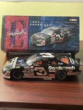Dale Earnhardt 1997 Daytona 500 Crash Car 1/24