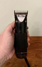 Oster A5 professional animal grooming clippers