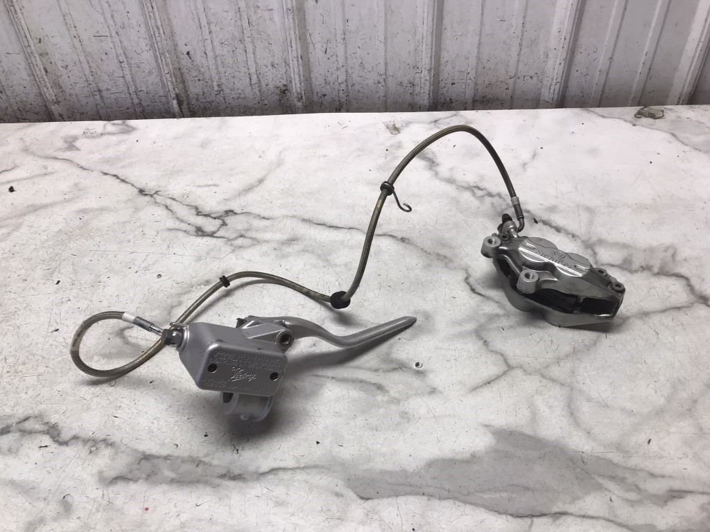 04 Polaris Victory Vegas 92 Front Brake Assembly Master Cylinder Caliper
