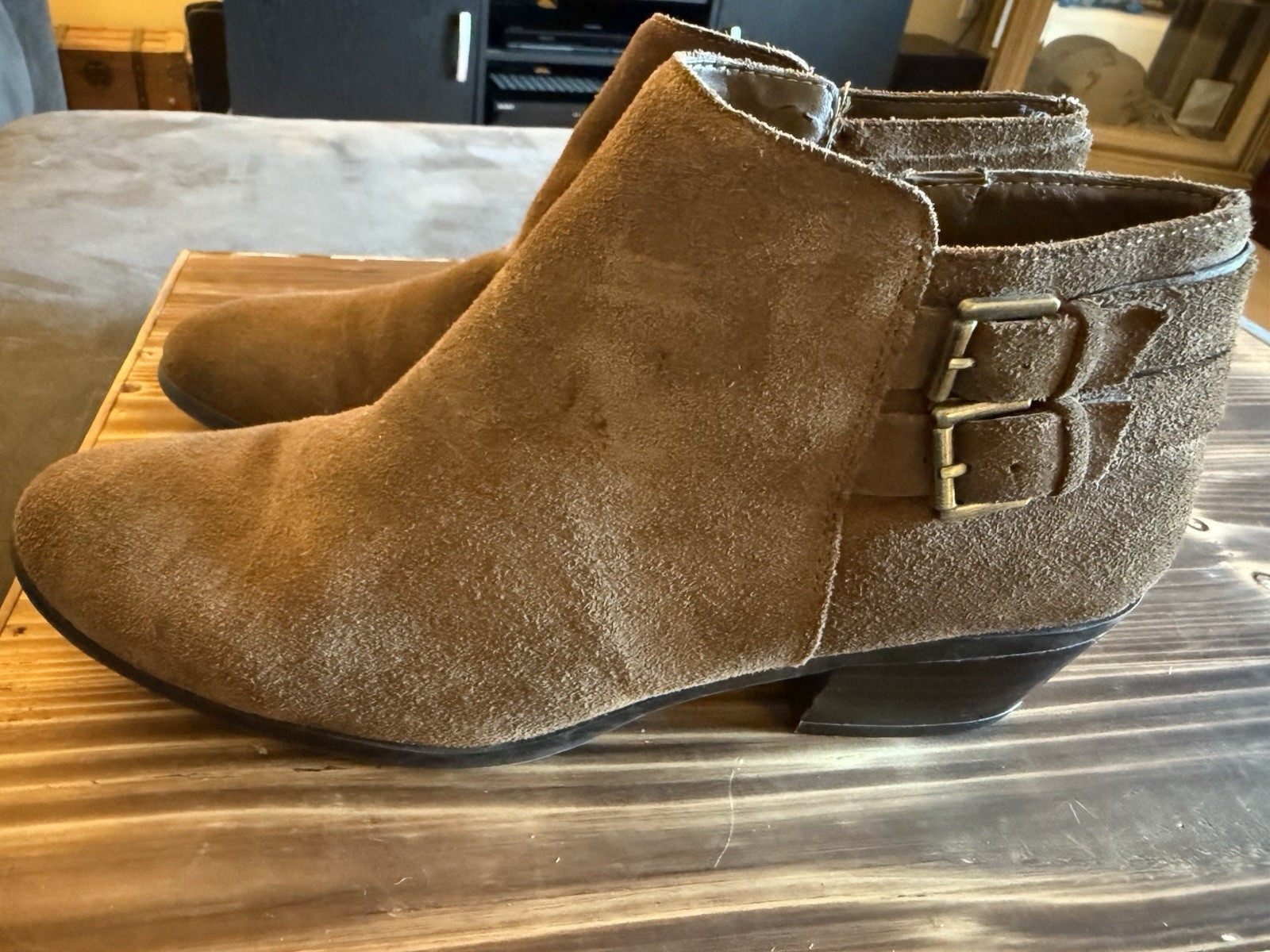 Sam Edelman Women’s  Bootie Tan Brown  Suede Ankle Boot Sz 8M Zip