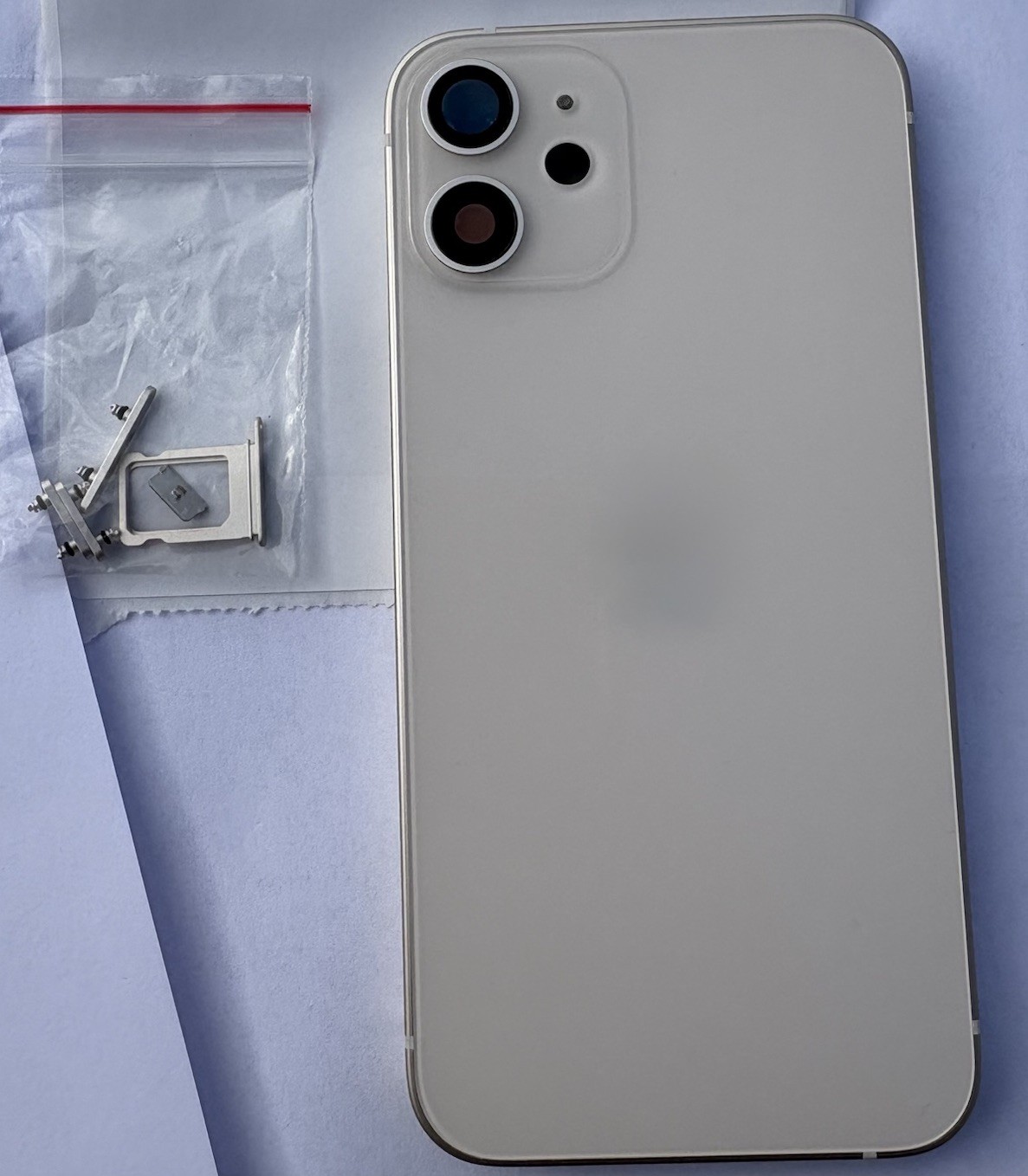 Châssis iPhone 12 Mini blanc avec logo boîtier coque arrière de rechange