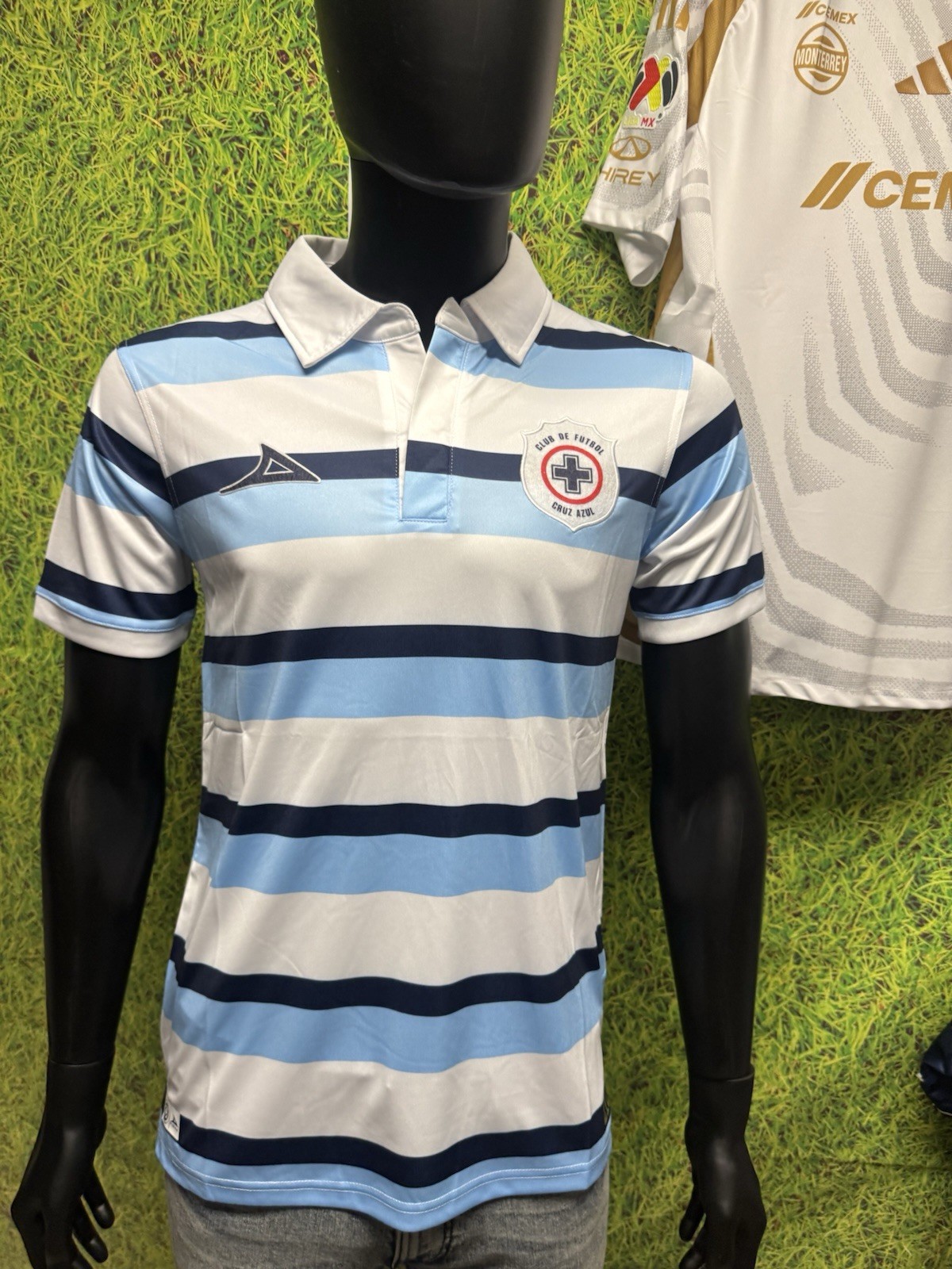 CRUZ AZUL TALLA MEDIANA Miguel Marín Edición Pirma Slim Fit (talla Reducida)