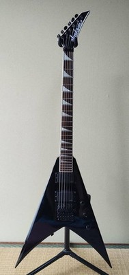Jackson KVXMG King V 2017 E-Gitarre Gloss Black EMG Made in Indonesia Gebraucht