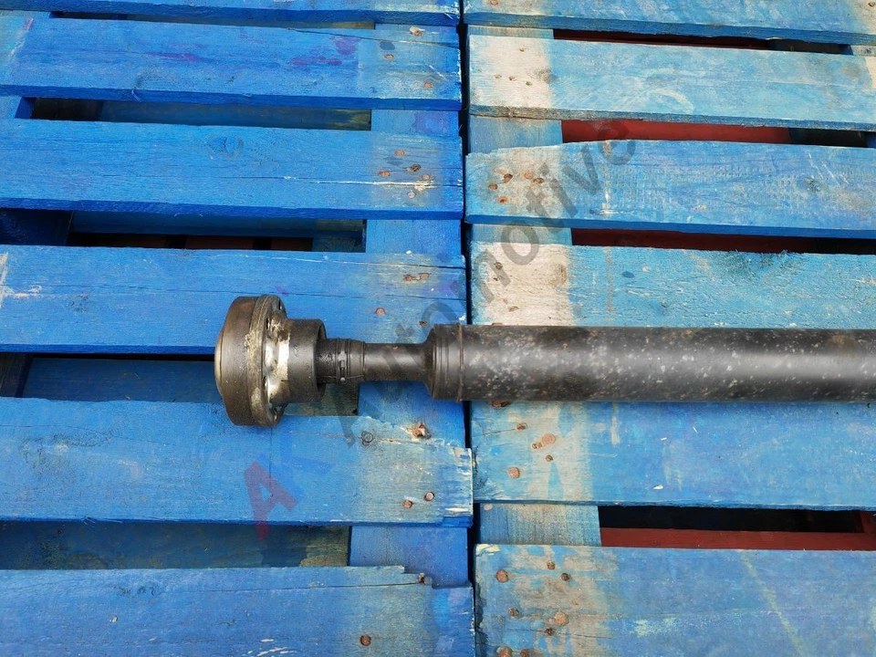 Jaguar XE X760 2015-2019 2.0 Diesel Prop Shaft Propshaft - Image 2 of 4