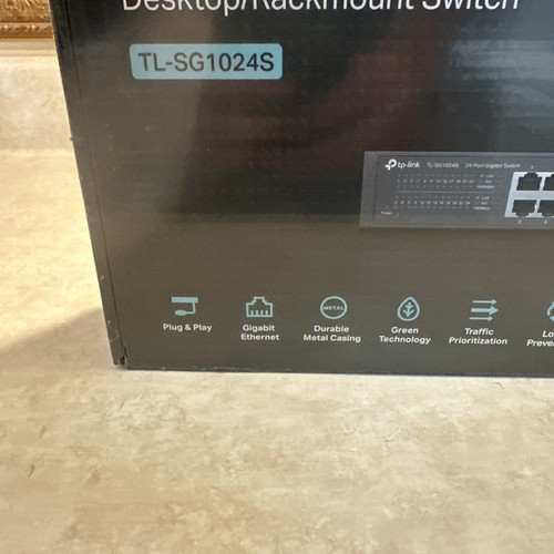 TP-Link 24 Port Gigabit Ethernet Switch Desktop Rackmount Plug & Play Shielded - Picture 3 of 16