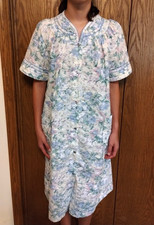 Vintage Robe House Coat, Small, Snaps Down Front, Cotton Seersucker, Blue Floral