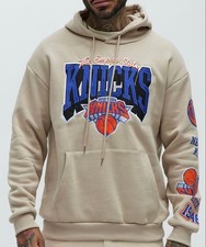 KNICKS Beige Hooded Parka L with Basketball Logo  New York Embroidery