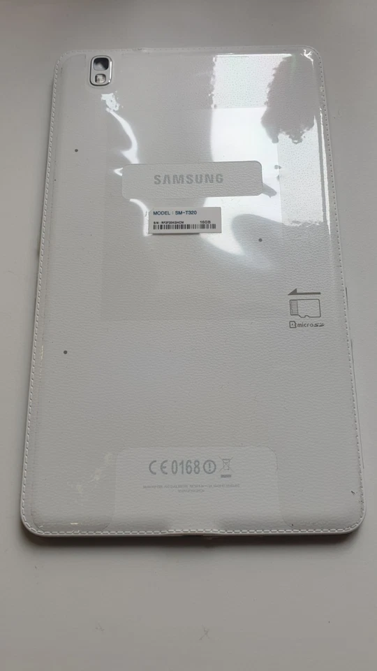 Samsung Galaxy Tab Pro SM-T320 8.4" Wi-Fi White 16GB Android Tablet with box - Image 3 of 4
