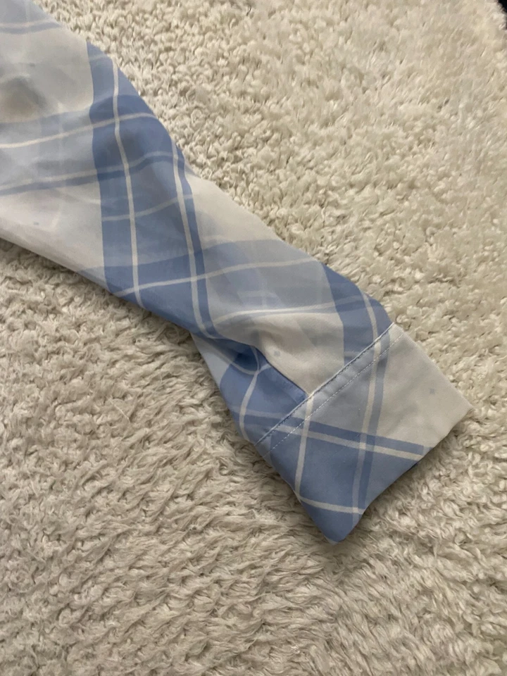 Camisa con botones de manga larga a cuadros transparentes talla 8 INC International Concepts para mujer Foto 2 de 4