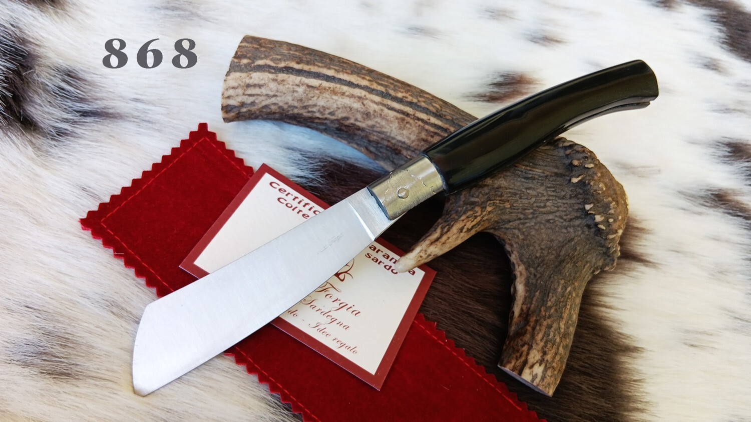 Antico Coltello Mozzetta Sarda: Artigianato in Corno di Montone