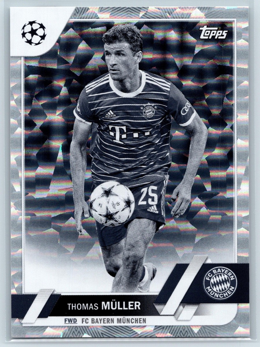 Thomas Müller 2022-23 Topps UEFA Black & White Icy Foil SN #/150