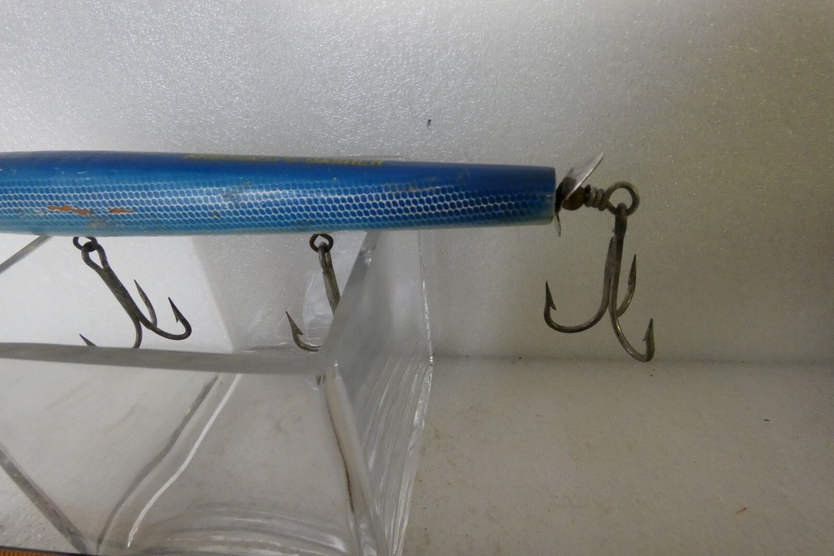 Vintage Fred Arbogast Arbogast's Dasher Fishing Lure Blue