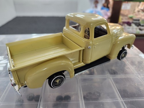 AMT Ertl 1950 Chevy Pickup Promo Pick Up Truck, 1/24 Scale Lowrider Custom - Picture 6 of 6