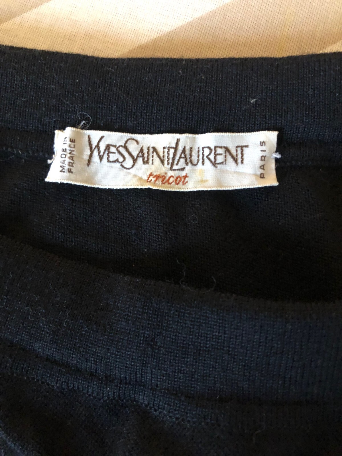 Jupe en forme Yves Saint Laurent Tricot taille 36 38