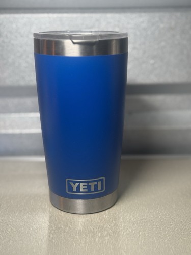 YETI Rambler Tumbler 20 oz With Mag Lid Blue
