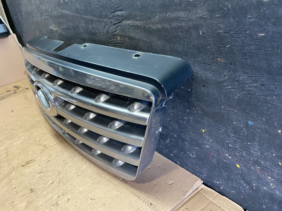 Parrilla superior delantera Infiniti Fx35 2006 2007 2008 con emblema OEM T0097 DG Foto 2 de 4