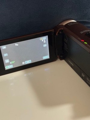 JVC Everio GZ-F100 High Vision Memory Video Camera Camcorder 2015